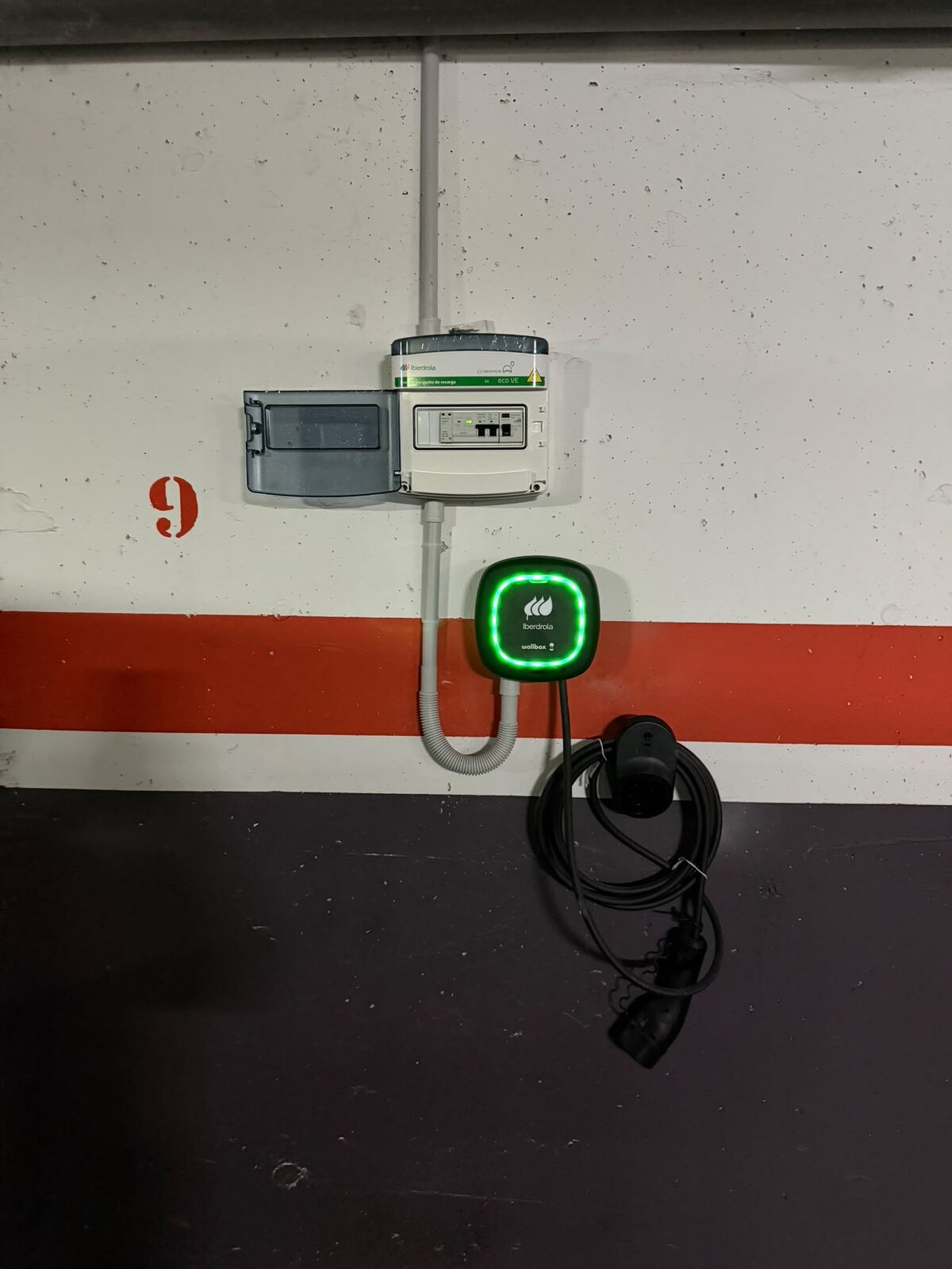 INSTALACIÓN DE UN PUNTO DE RECARGA EN UN GARAJE COMUNITARIO (PARTE 1)